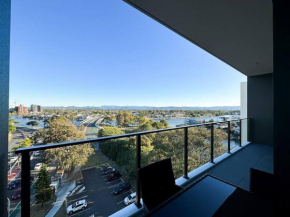 Waterview Two Bedrooms Home & Free Parking